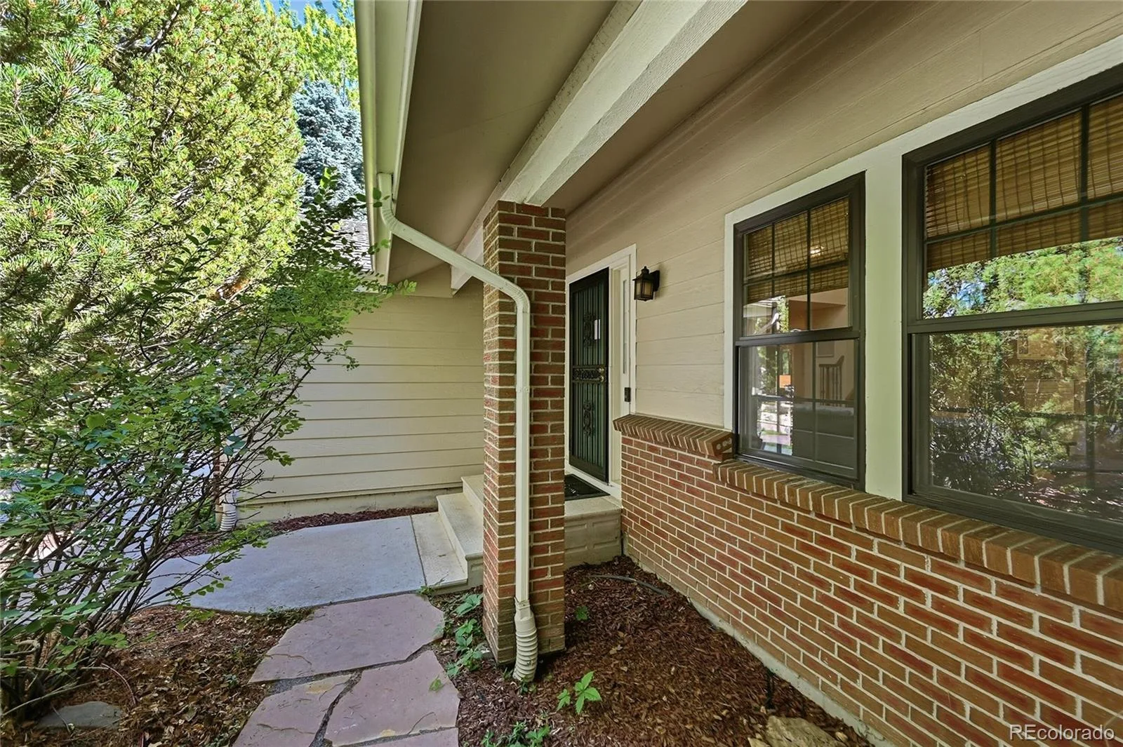 3056 E Hinsdale Avenue Centennial CO 80122 MLS #REC9041926 06182026234346 1600 10