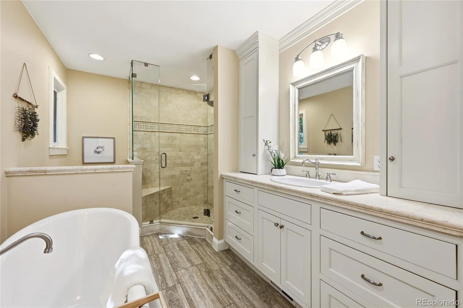 3056 E Hinsdale Avenue Centennial CO 80122 MLS #REC9041926 06182026234346 1600 29