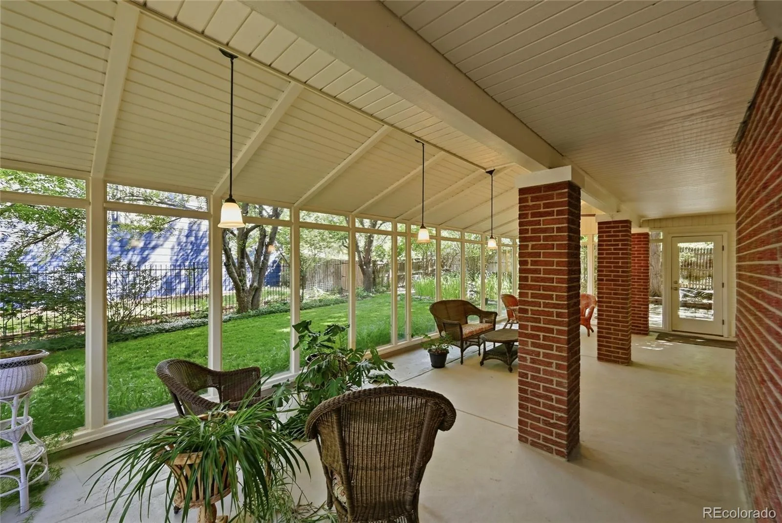 3056 E Hinsdale Avenue Centennial CO 80122 MLS #REC9041926 06182026234346 1600 34