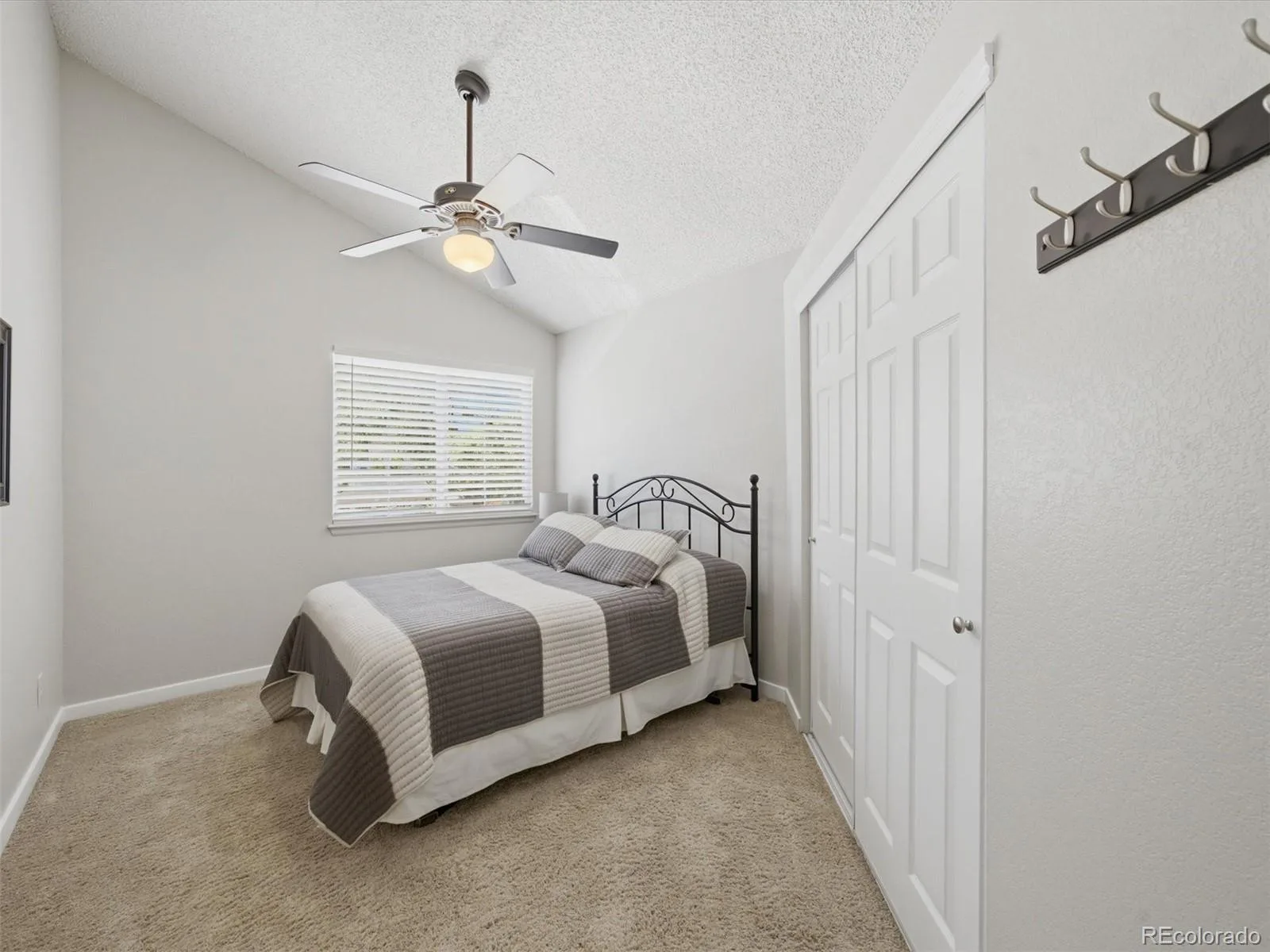 7977 W Morraine Drive Littleton CO 80128 | MLS #REC9042020 06122026174939 1600 21