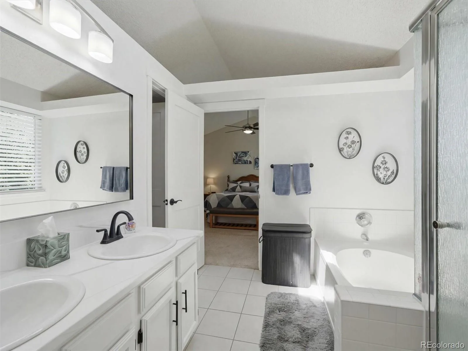 7977 W Morraine Drive Littleton CO 80128 | MLS #REC9042020 06122026174939 1600 25