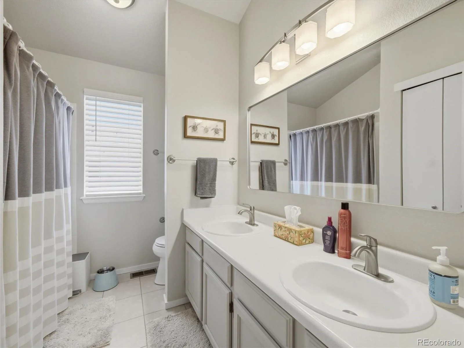 7977 W Morraine Drive Littleton CO 80128 | MLS #REC9042020 06122026174939 1600 27