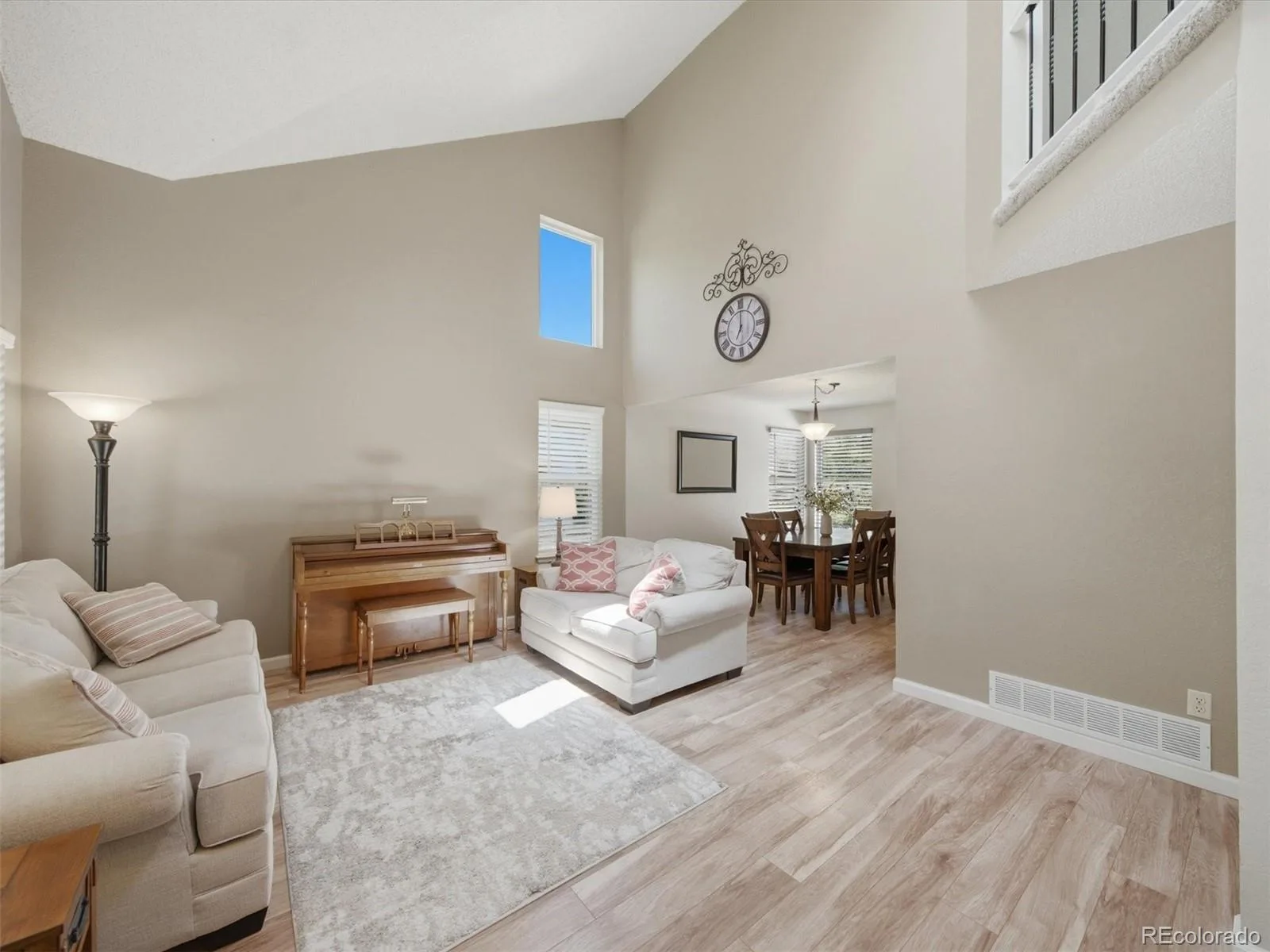 7977 W Morraine Drive Littleton CO 80128 | MLS #REC9042020 06122026174939 1600 5