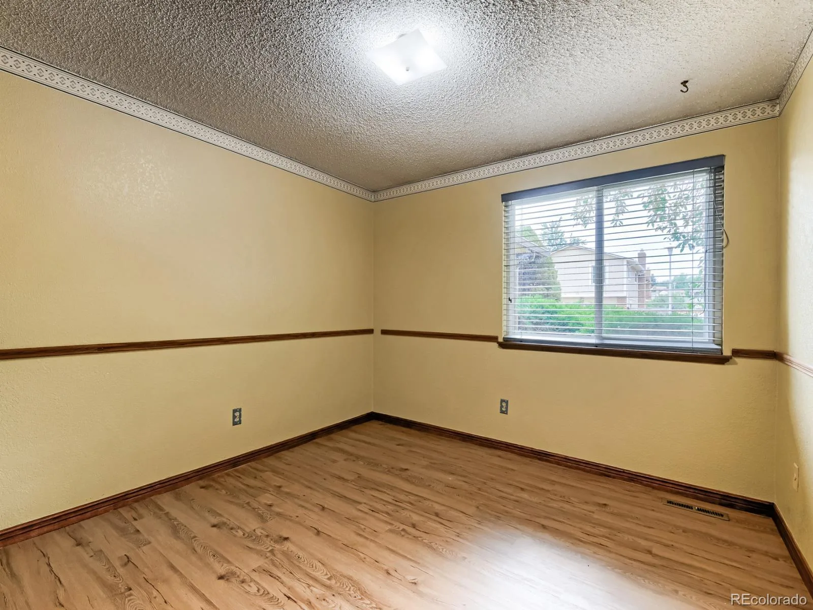 9295 W 92nd Avenue Broomfield CO 80021 | MLS #REC9043190 07302026024506 1600 20