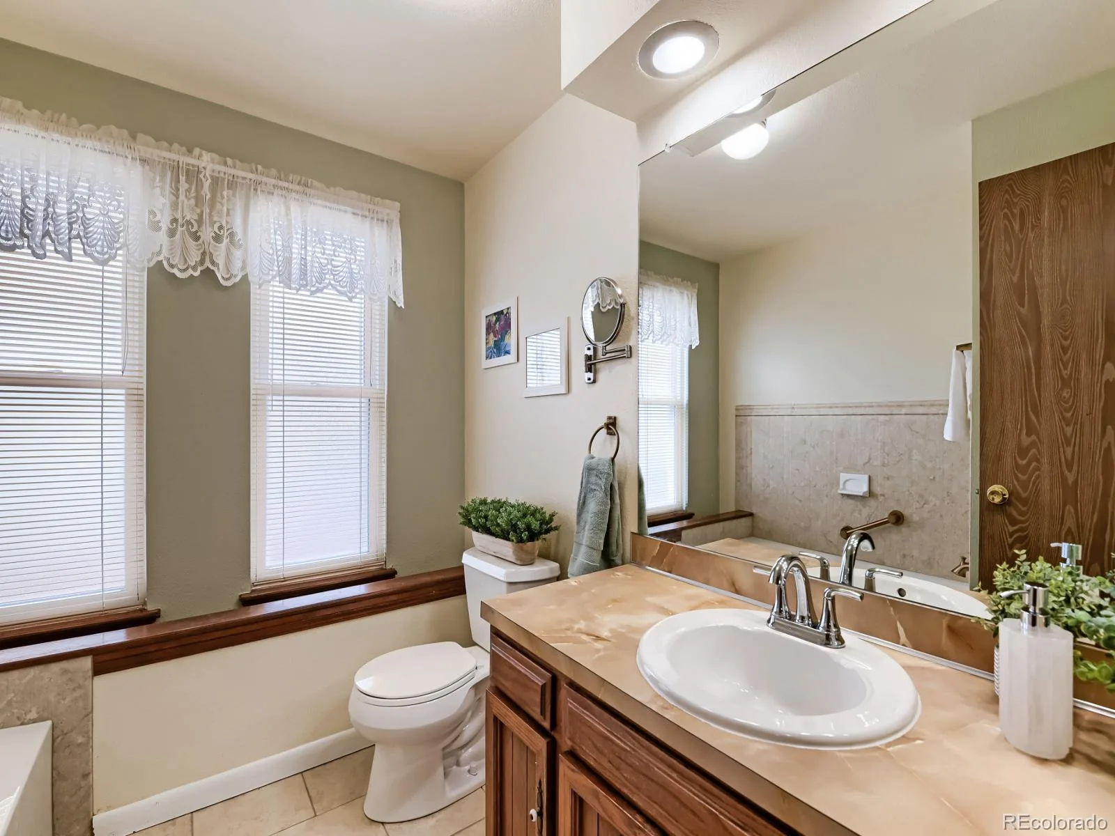 9295 W 92nd Avenue Broomfield CO 80021 | MLS #REC9043190 07302026024506 1600 21