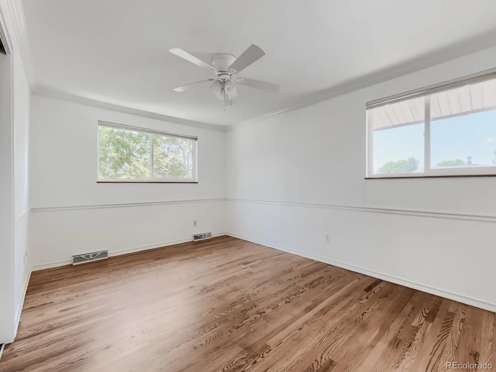 868 S Johnson Court Lakewood CO 80226 MLS #REC9044941 06202026000250 1600 19