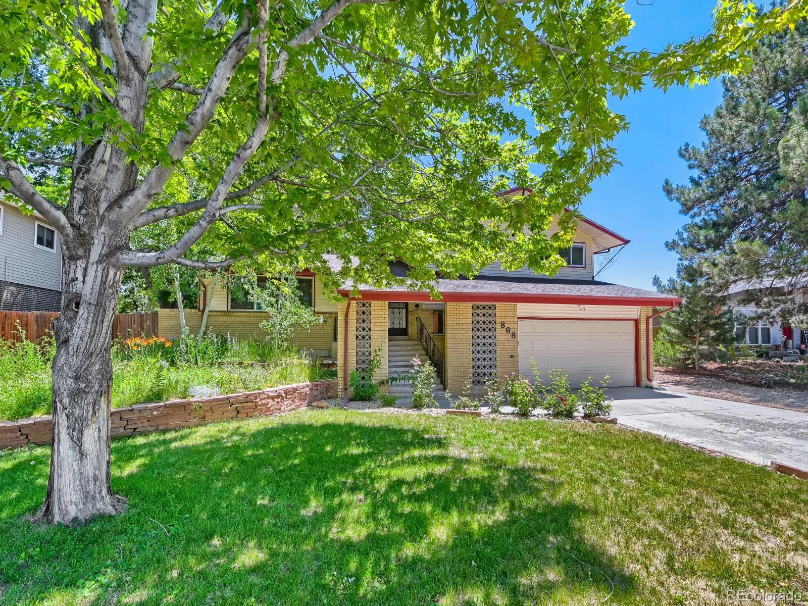 868 S Johnson Court Lakewood CO 80226 MLS #REC9044941 06202026000250 1600 2
