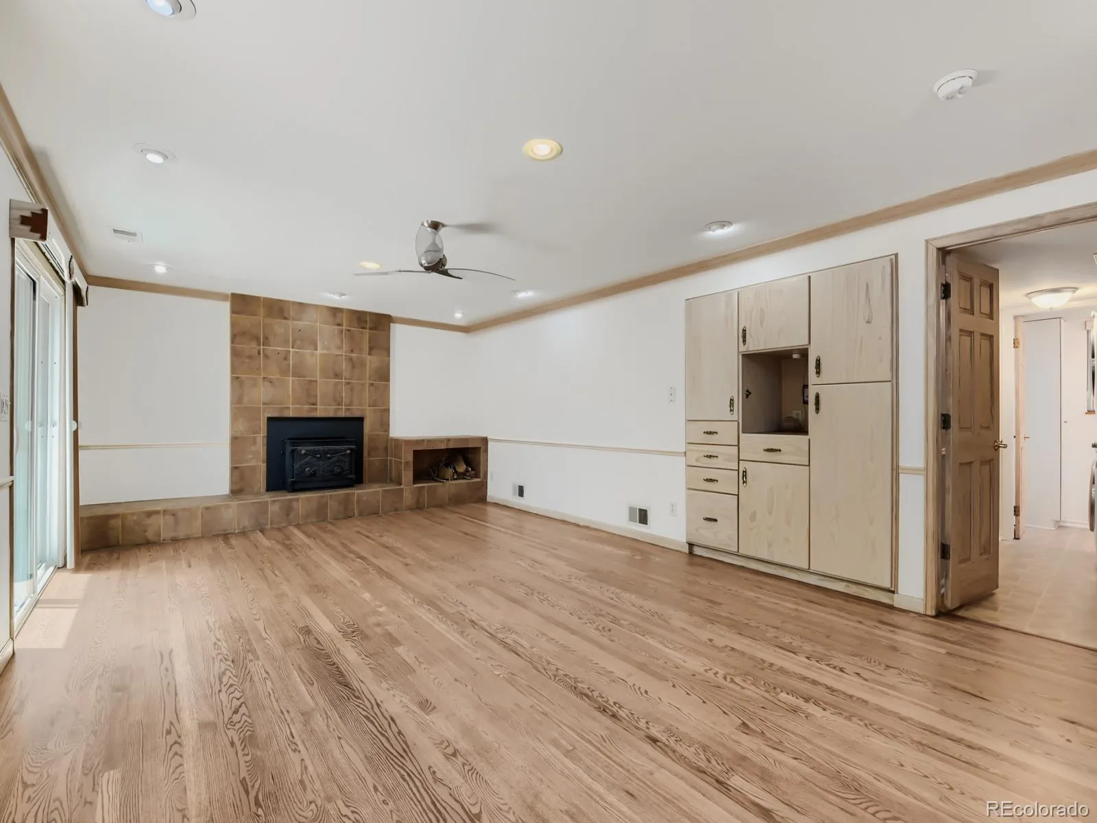 868 S Johnson Court Lakewood CO 80226 MLS #REC9044941 06202026000250 1600 22