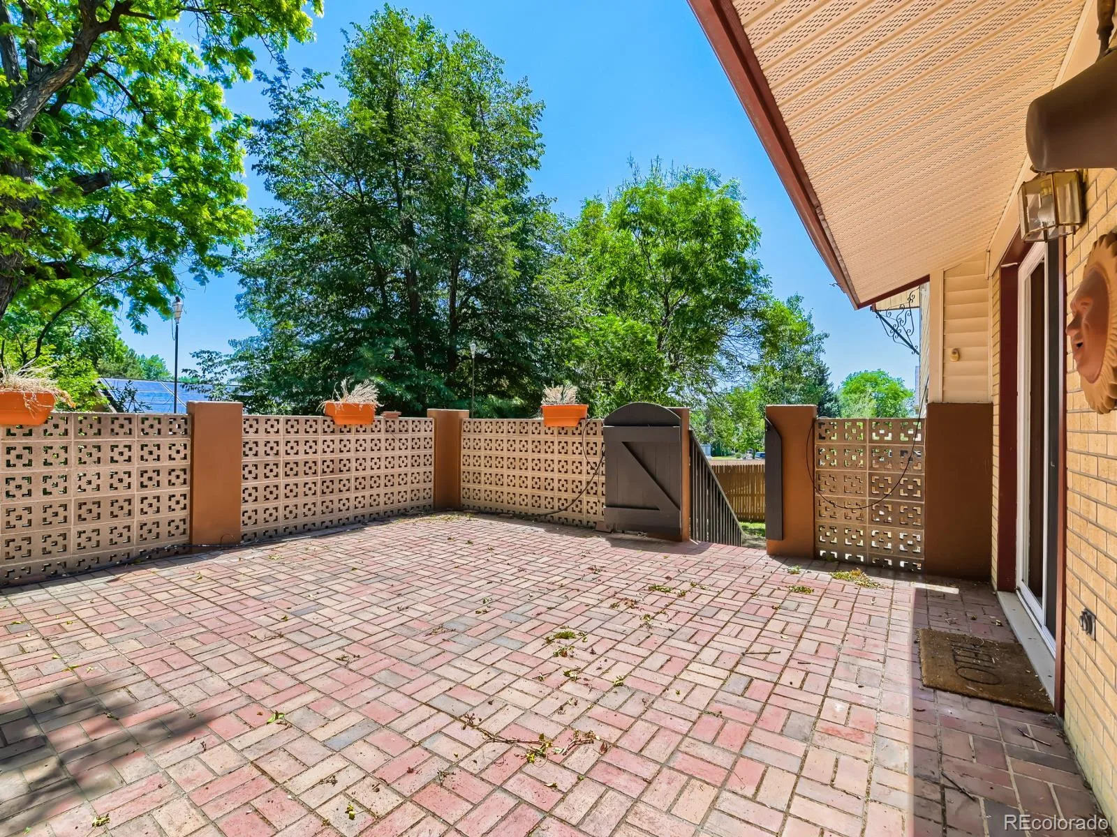 868 S Johnson Court Lakewood CO 80226 MLS #REC9044941 06202026000250 1600 23
