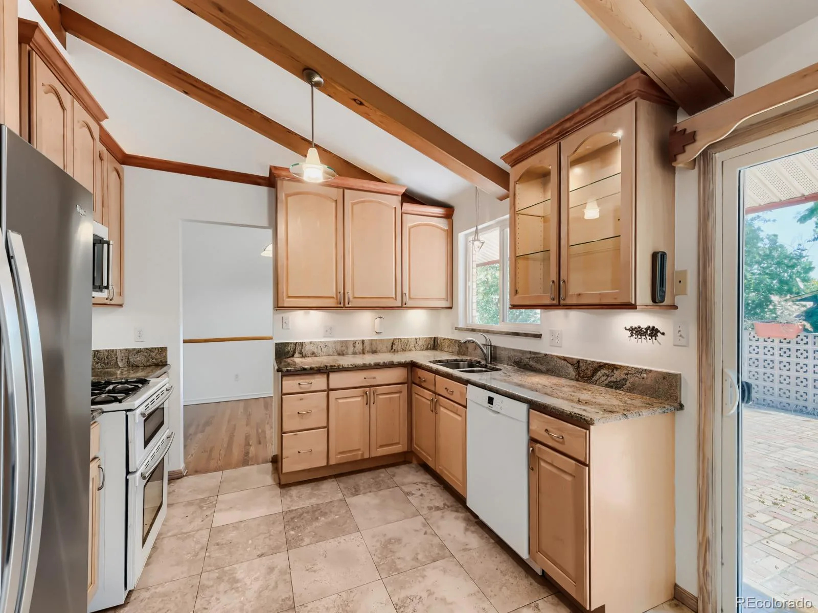 868 S Johnson Court Lakewood CO 80226 MLS #REC9044941 06202026000250 1600 8