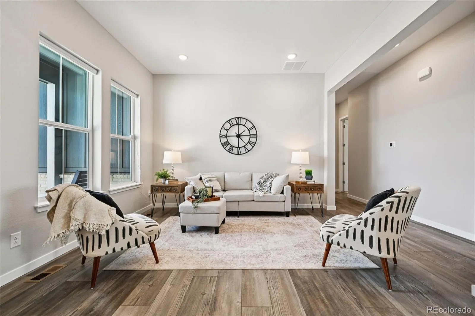 8735 S Quemoy Street Aurora CO 80016 MLS #REC9046442 04102026222243 1600 11