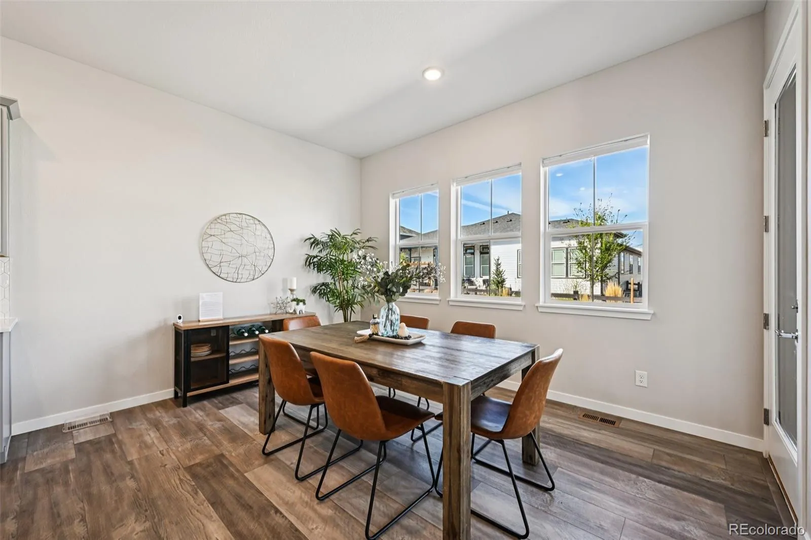 8735 S Quemoy Street Aurora CO 80016 MLS #REC9046442 04102026222243 1600 21
