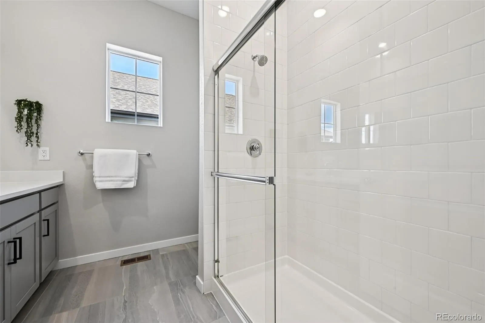 8735 S Quemoy Street Aurora CO 80016 MLS #REC9046442 04102026222243 1600 30