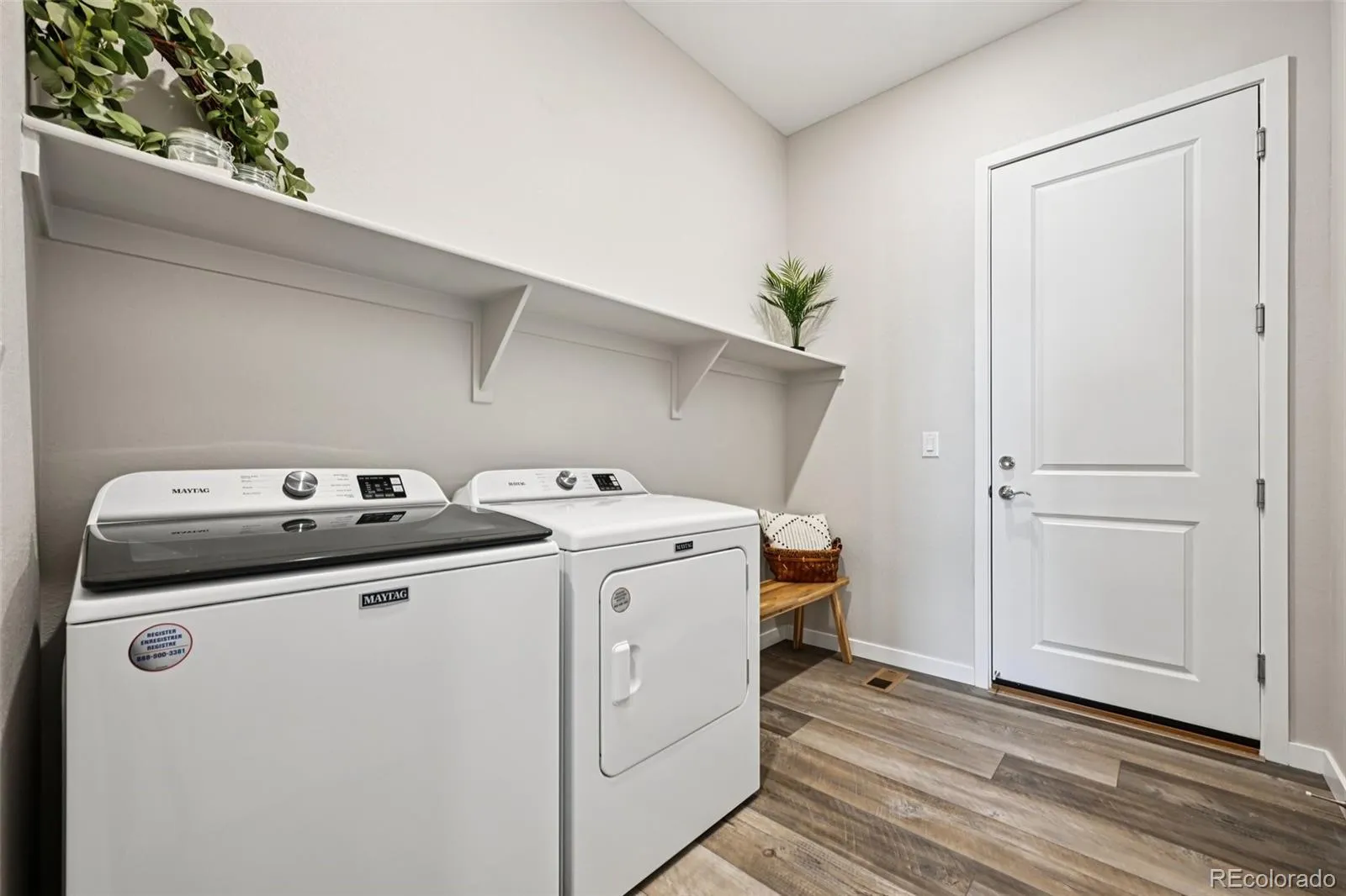 8735 S Quemoy Street Aurora CO 80016 MLS #REC9046442 04102026222243 1600 34