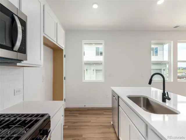 5785 N Jericho Way Aurora CO 80019 | MLS #REC9050566 05162025044642 640 16