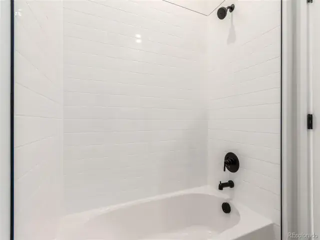 5785 N Jericho Way Aurora CO 80019 | MLS #REC9050566 05162025044642 640 31