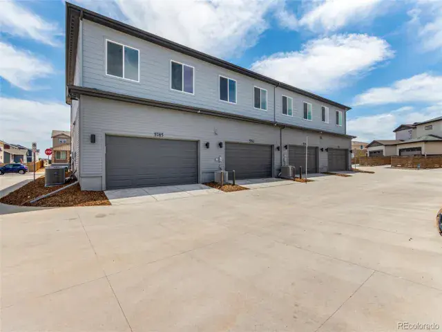 5785 N Jericho Way Aurora CO 80019 | MLS #REC9050566 05162025044642 640 8