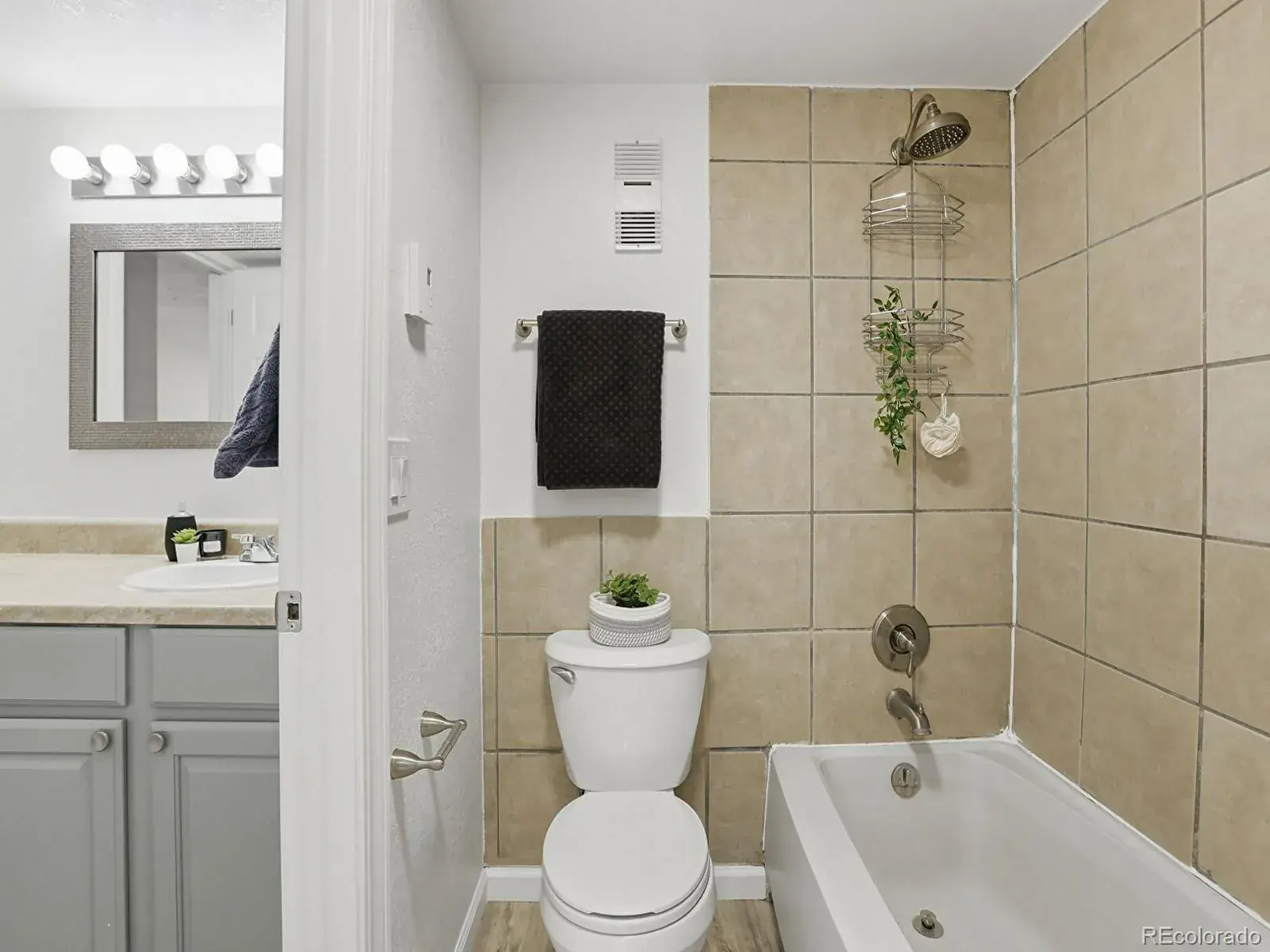 14700 E Kentucky Drive #513 #5 Aurora CO 80012 MLS #REC9053419 02072026220620 1600 19