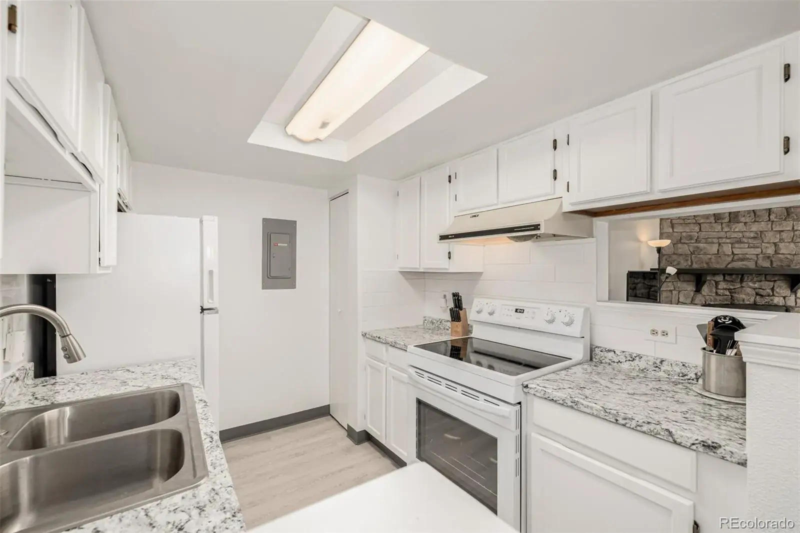 8335 Fairmount Drive #4-102 Denver CO 80247 MLS #REC9053583 03042026174029 1600 0