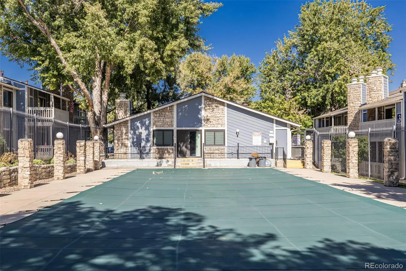 8335 Fairmount Drive #4-102 Denver CO 80247 MLS #REC9053583 03042026174029 1600 19