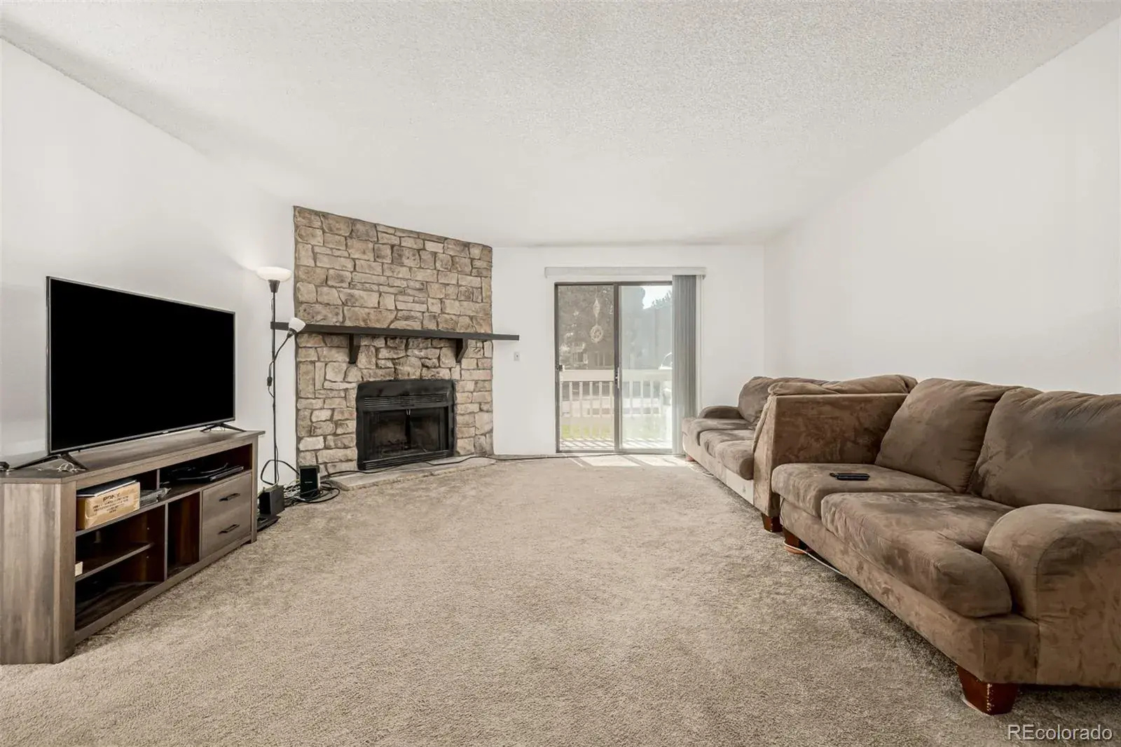 8335 Fairmount Drive #4-102 Denver CO 80247 MLS #REC9053583 03042026174029 1600 3