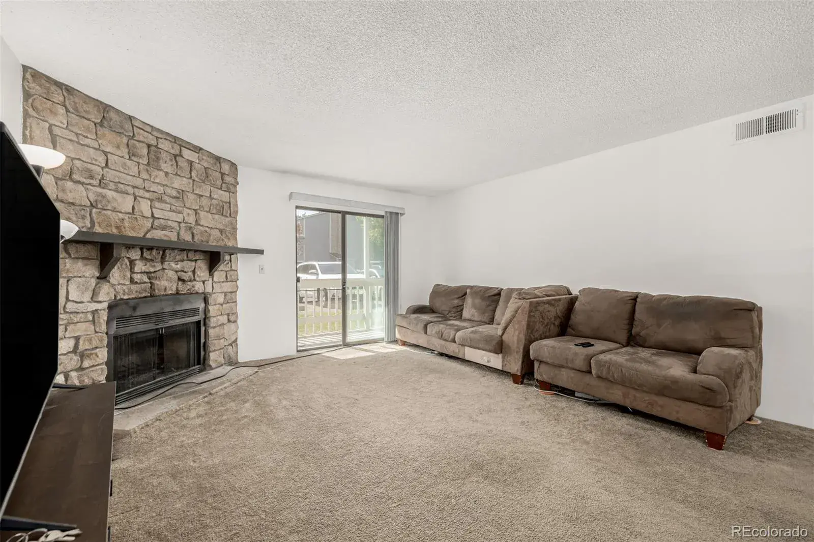 8335 Fairmount Drive #4-102 Denver CO 80247 MLS #REC9053583 03042026174029 1600 5