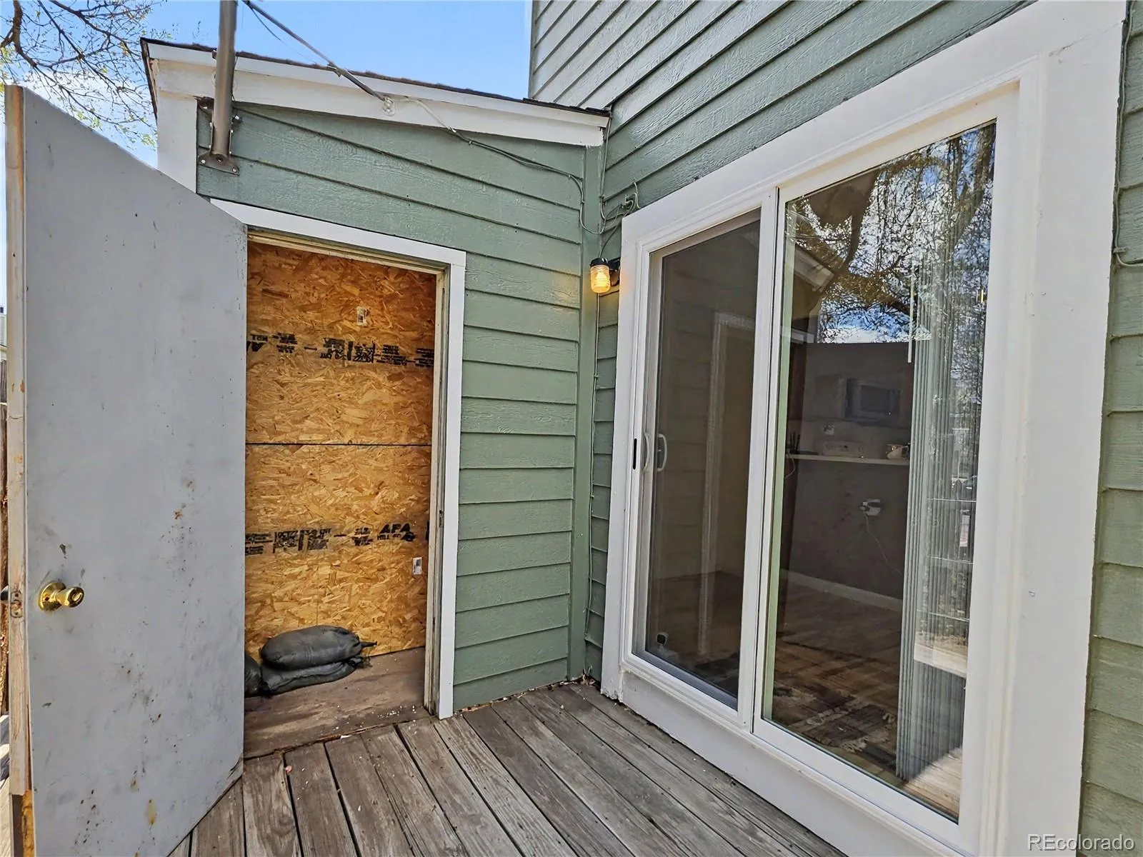 1699 S Trenton Street #8 Denver CO 80231 MLS #REC9053987 05022026060549 1600 30