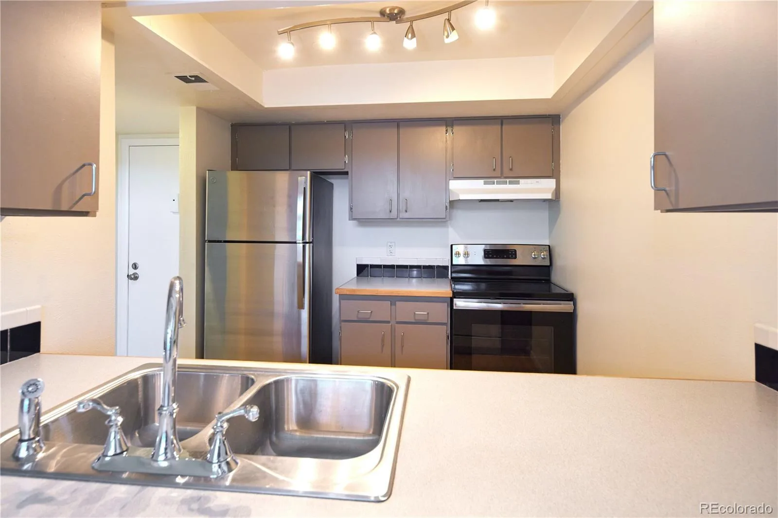 14110 E Temple Drive #X10 Aurora CO 80015 | MLS #REC9055326 07292026220729 1600 11