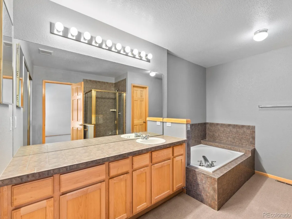 42 S Ulster Street Denver CO 80230 | MLS #REC9059511 08202026140730 1200 27