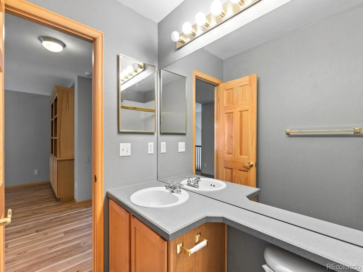 42 S Ulster Street Denver CO 80230 | MLS #REC9059511 08202026140730 1200 28