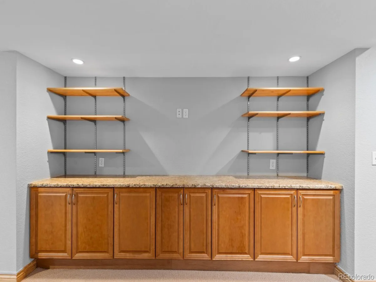 42 S Ulster Street Denver CO 80230 | MLS #REC9059511 08202026140730 1200 41