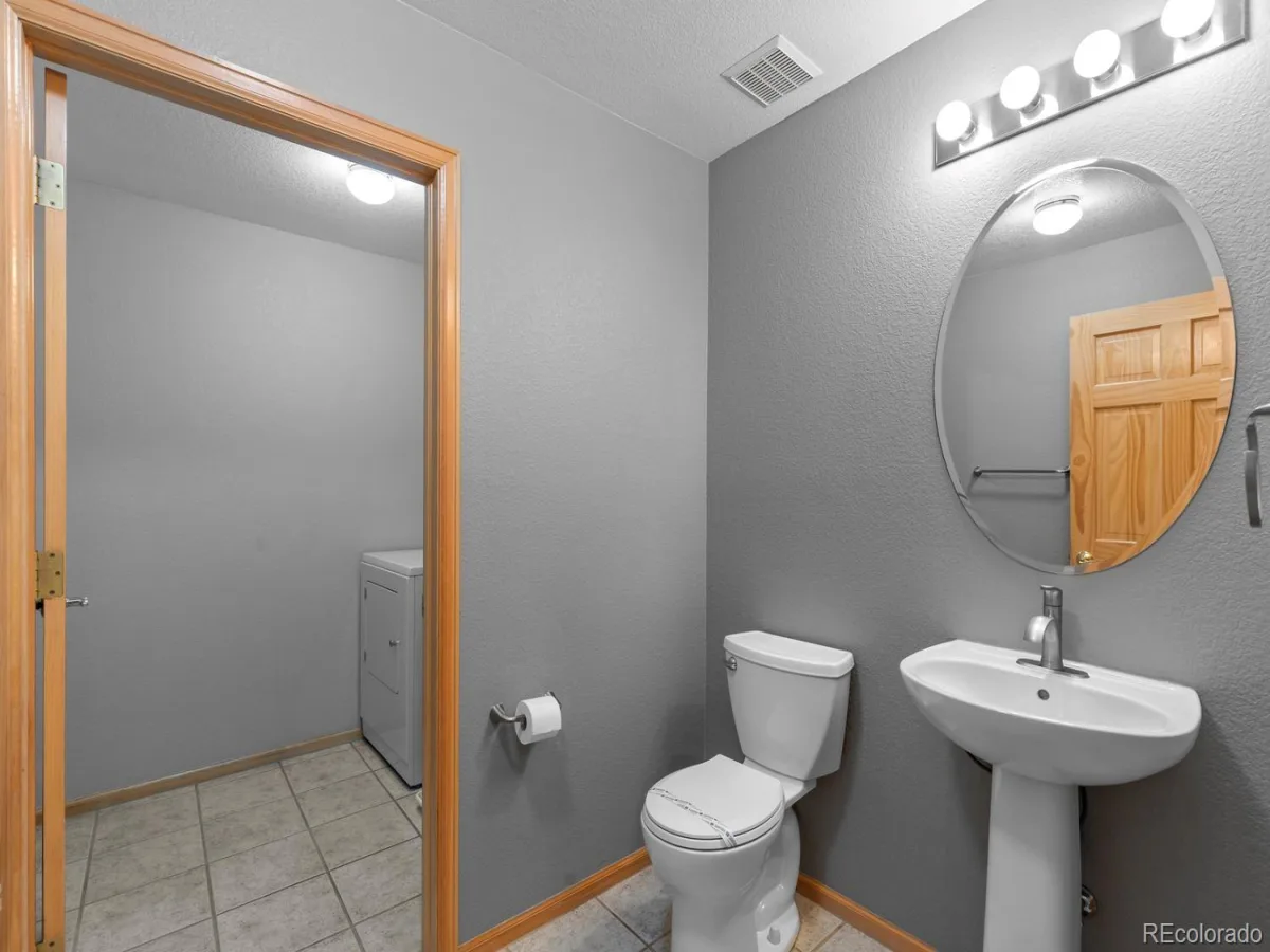 42 S Ulster Street Denver CO 80230 | MLS #REC9059511 08202026140730 1200 43