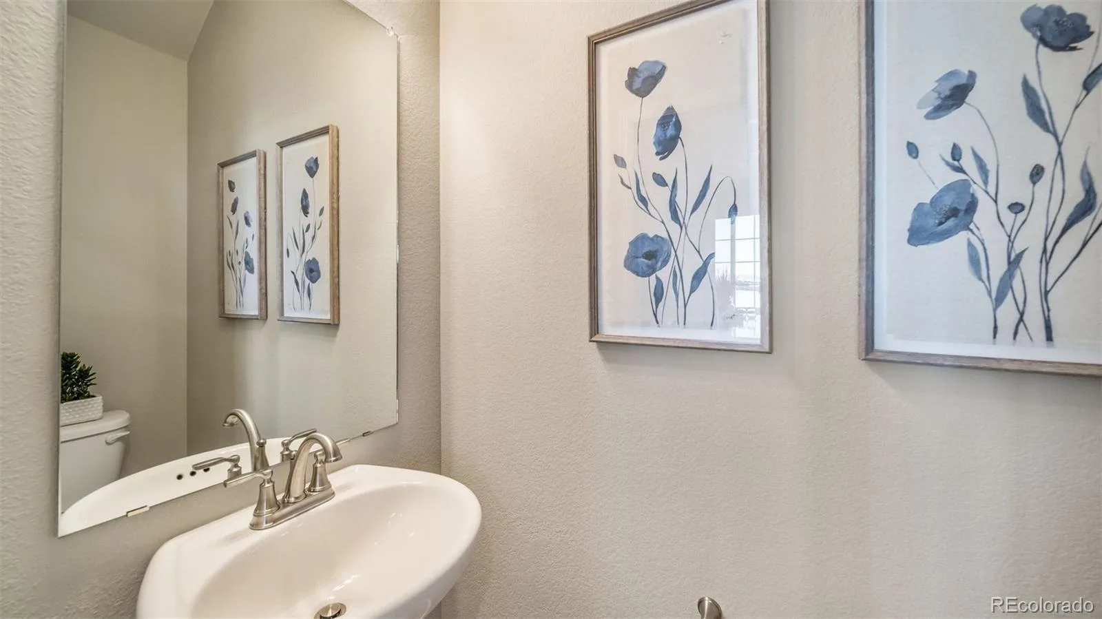 22393 E 46th Avenue Aurora CO 80019 | MLS #REC9059560 08102026232841 1600 12