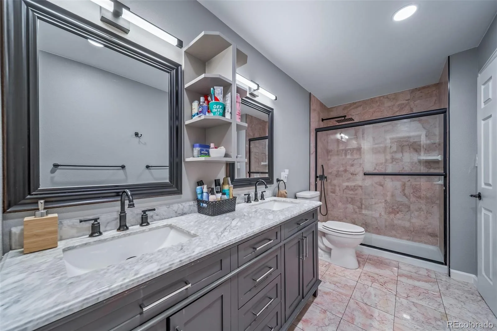 8238 Lakeshore Drive Parker CO 80134 | MLS #REC9060130 07172026164753 1600 24
