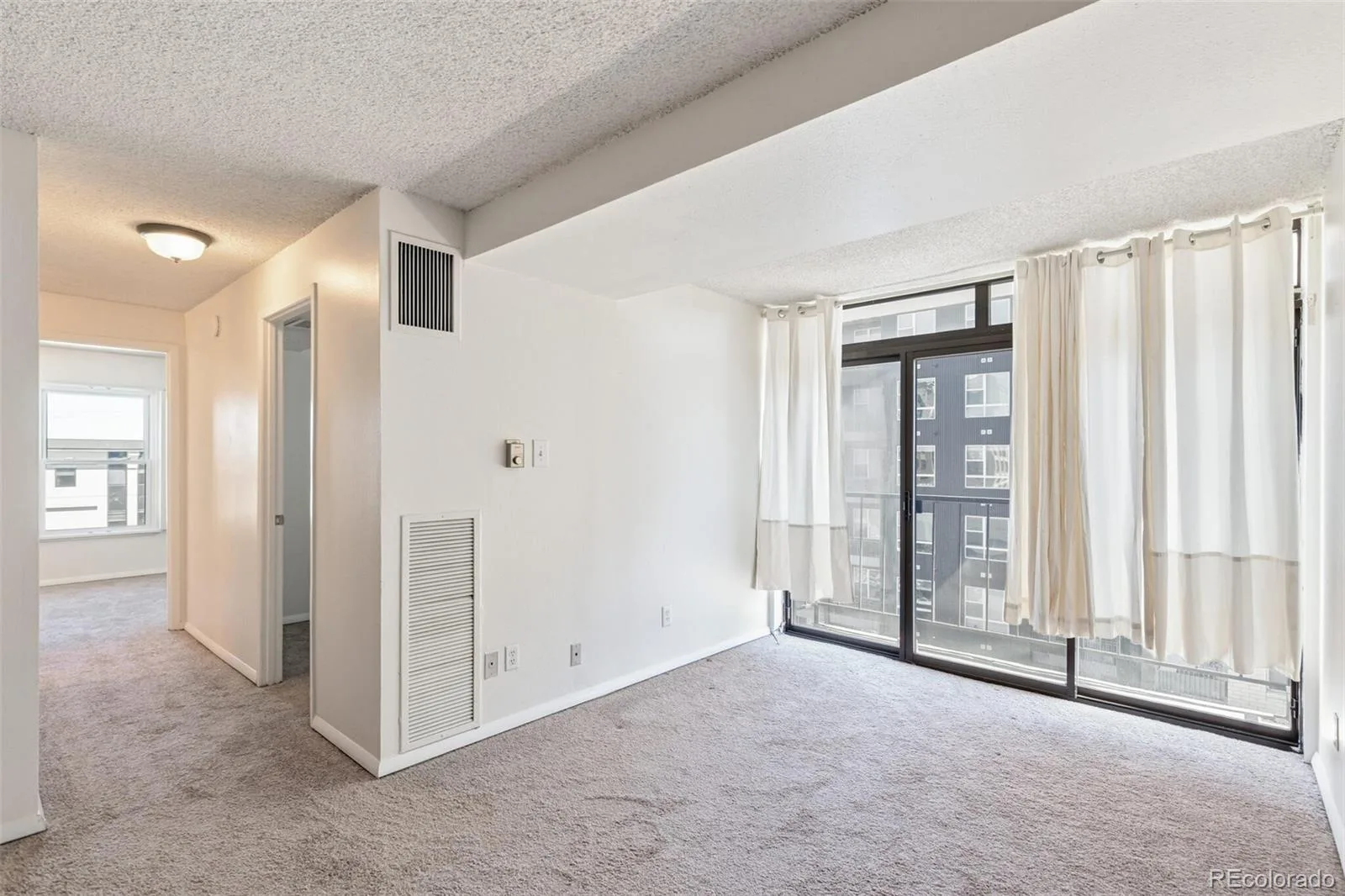 2 Adams Street #910 Denver CO 80206 MLS #REC9060163 06032026024909 1600 6