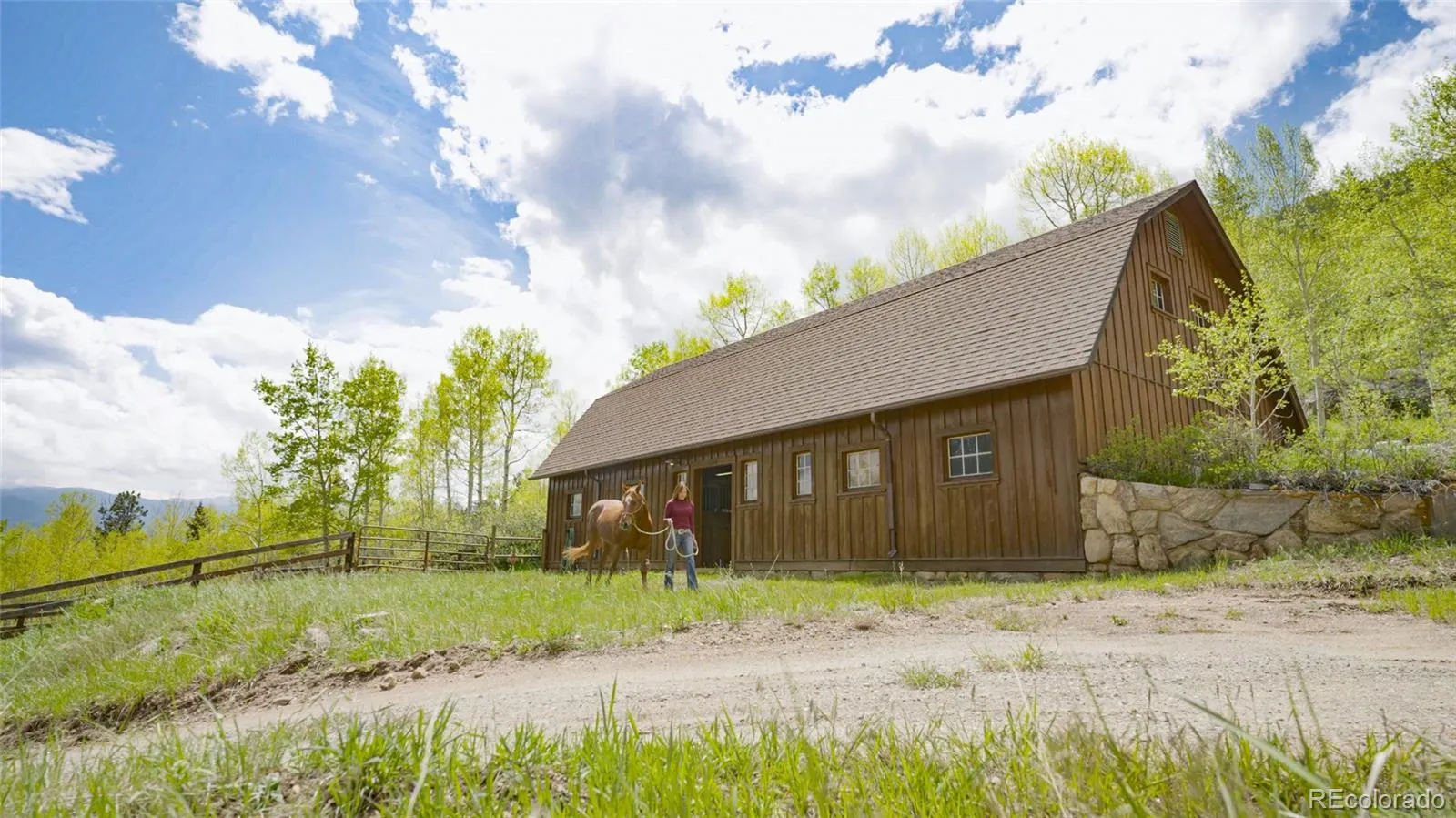950 Corral Creek Road Evergreen CO 80439 | MLS #REC9060728 05012026043823 1600 37