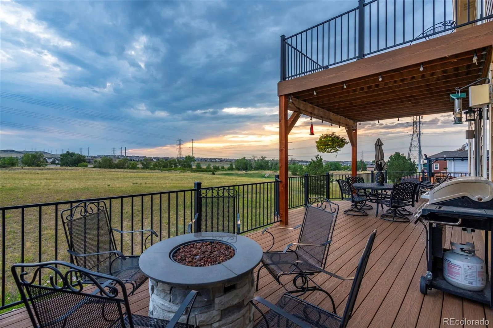 11569 S Flower Mound Way Parker CO 80134 | MLS #REC9063085 08132026175028 1600 41