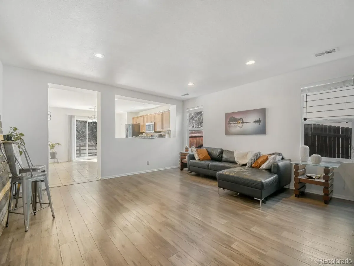 03272026174741 1200 4