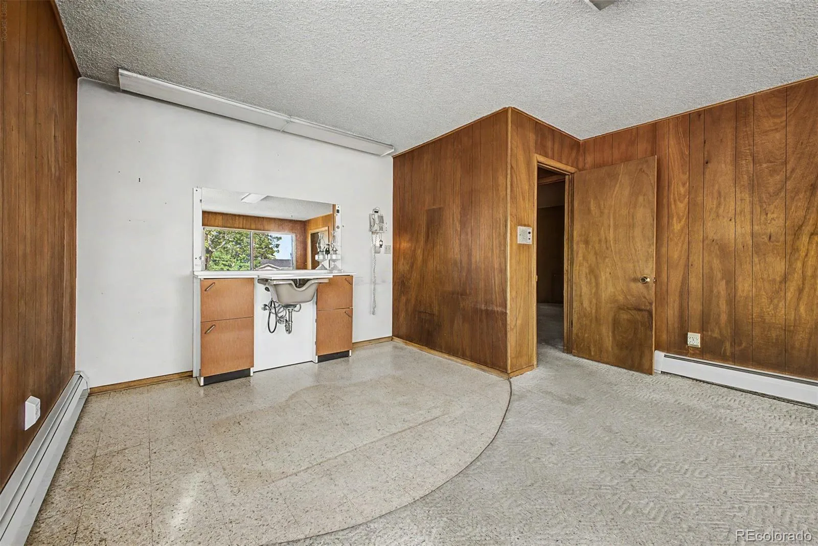 8289 Greenwood Boulevard Denver CO 80221 | MLS #REC9064620 06192026235807 1600 29