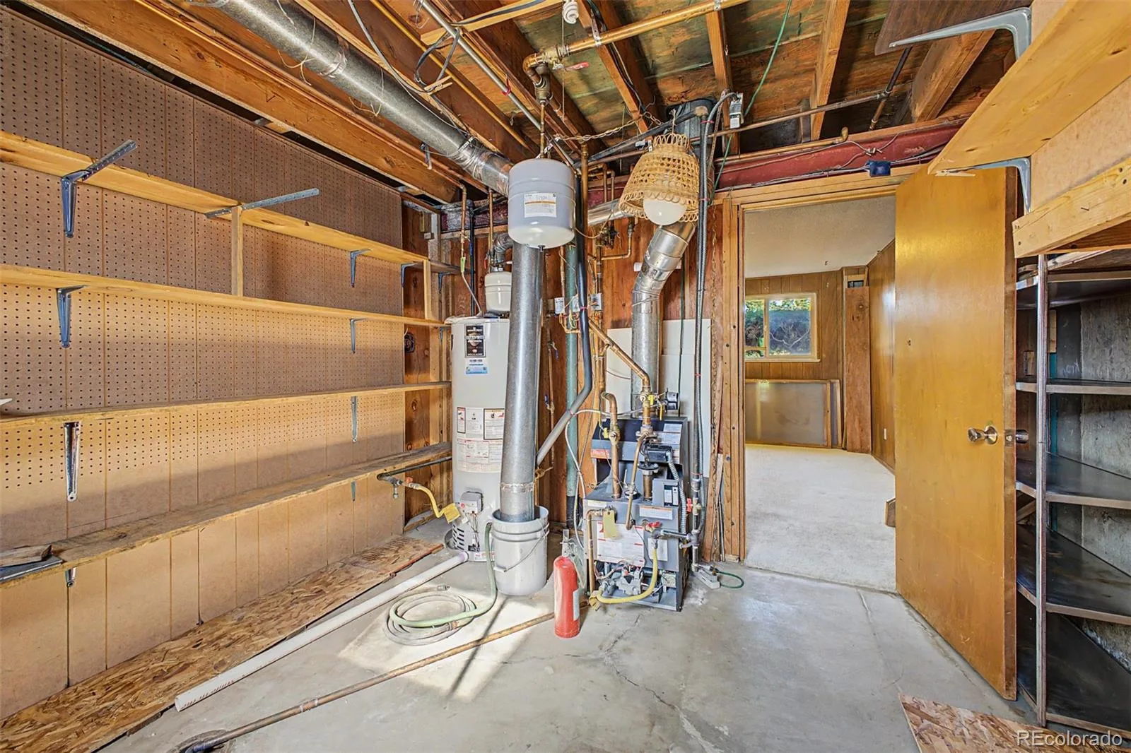 8289 Greenwood Boulevard Denver CO 80221 | MLS #REC9064620 06192026235807 1600 35