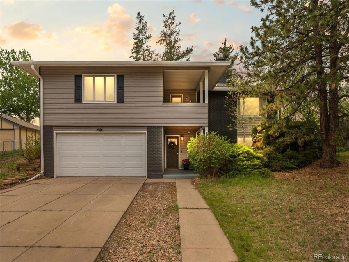 951 S Taft Street Lakewood CO 80228 | MLS #REC9065636 MLS #REC9065636 image #0