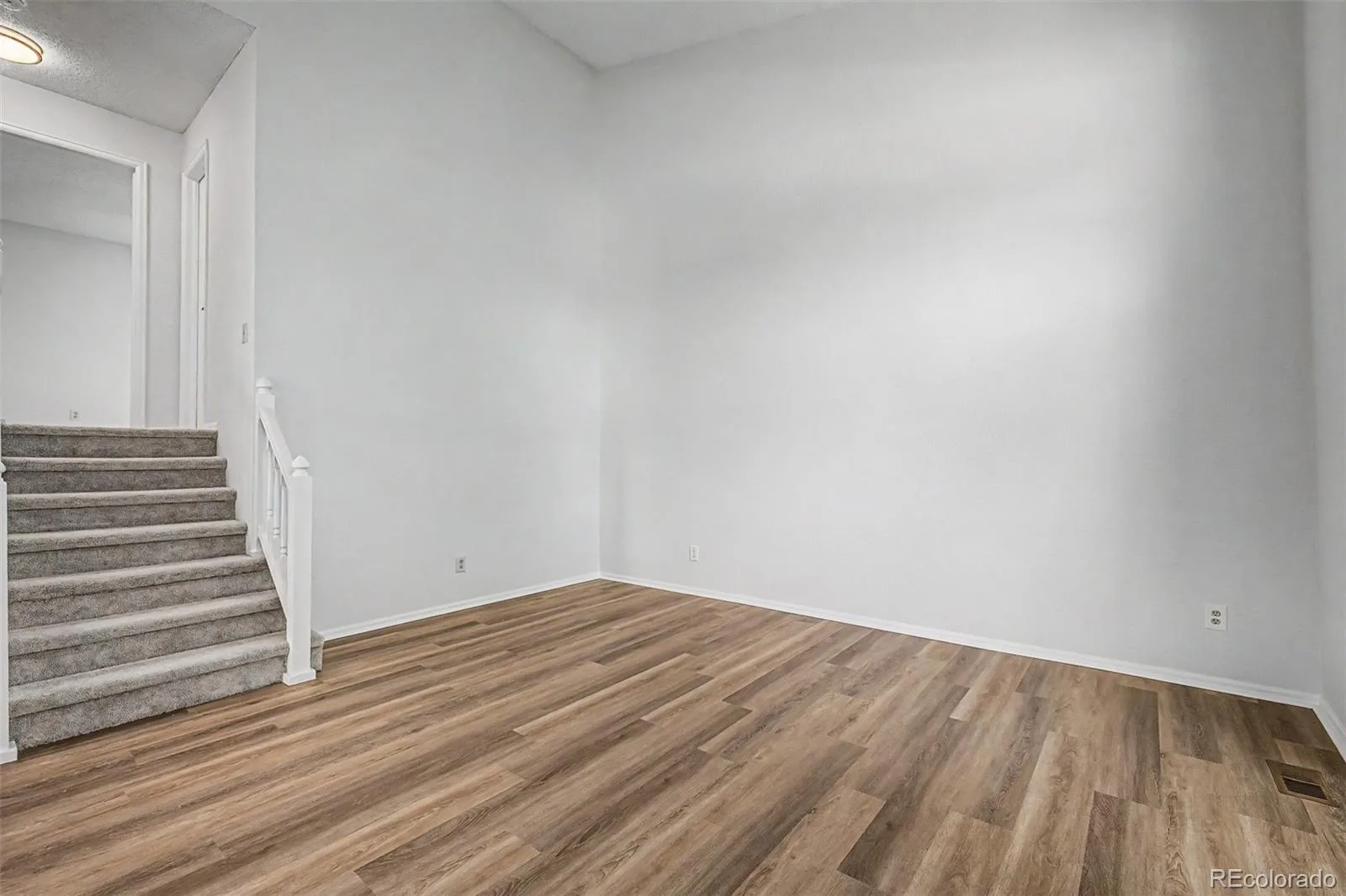 21584 E Powers Place Aurora CO 80015 | MLS #REC9065847 08042026193247 1600 14
