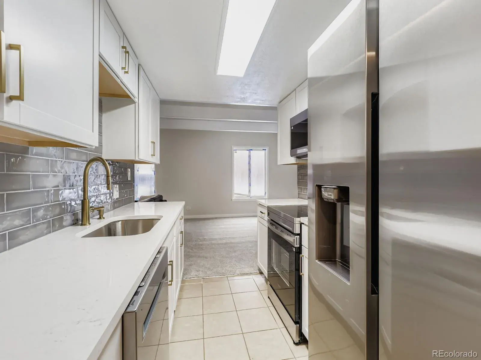 12122025202128 1600 5