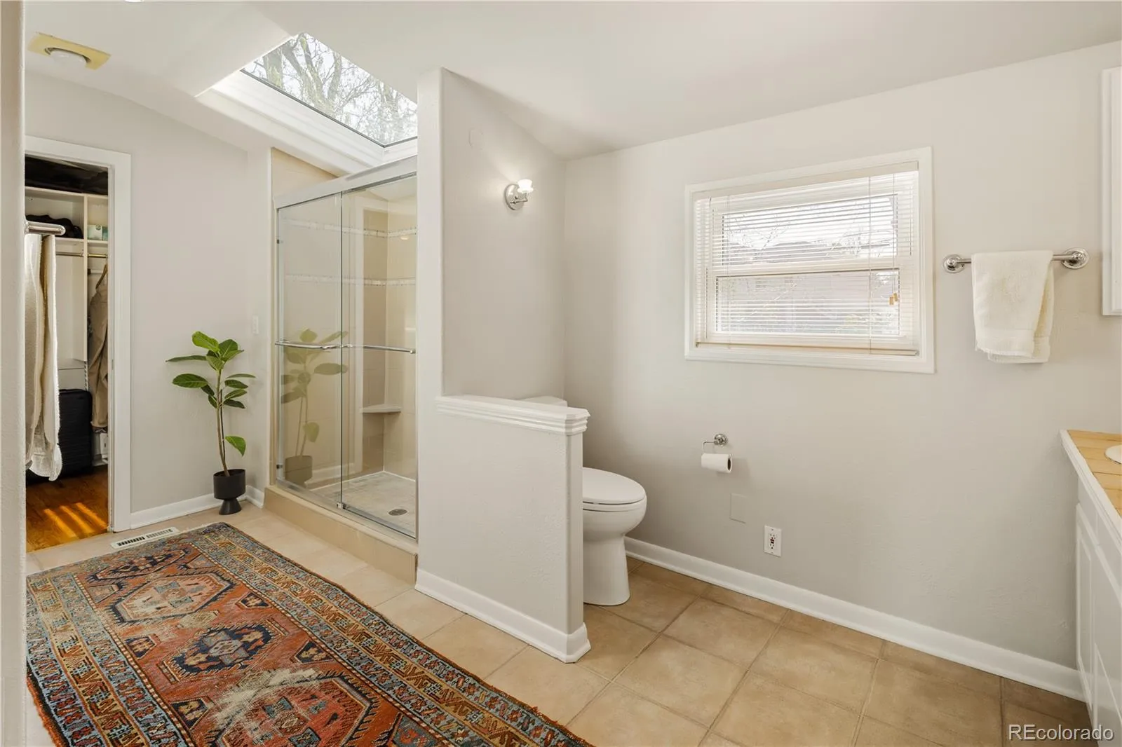 6580 E Colorado Drive Denver CO 80224 MLS #REC9066146 04222026205135 1600 29