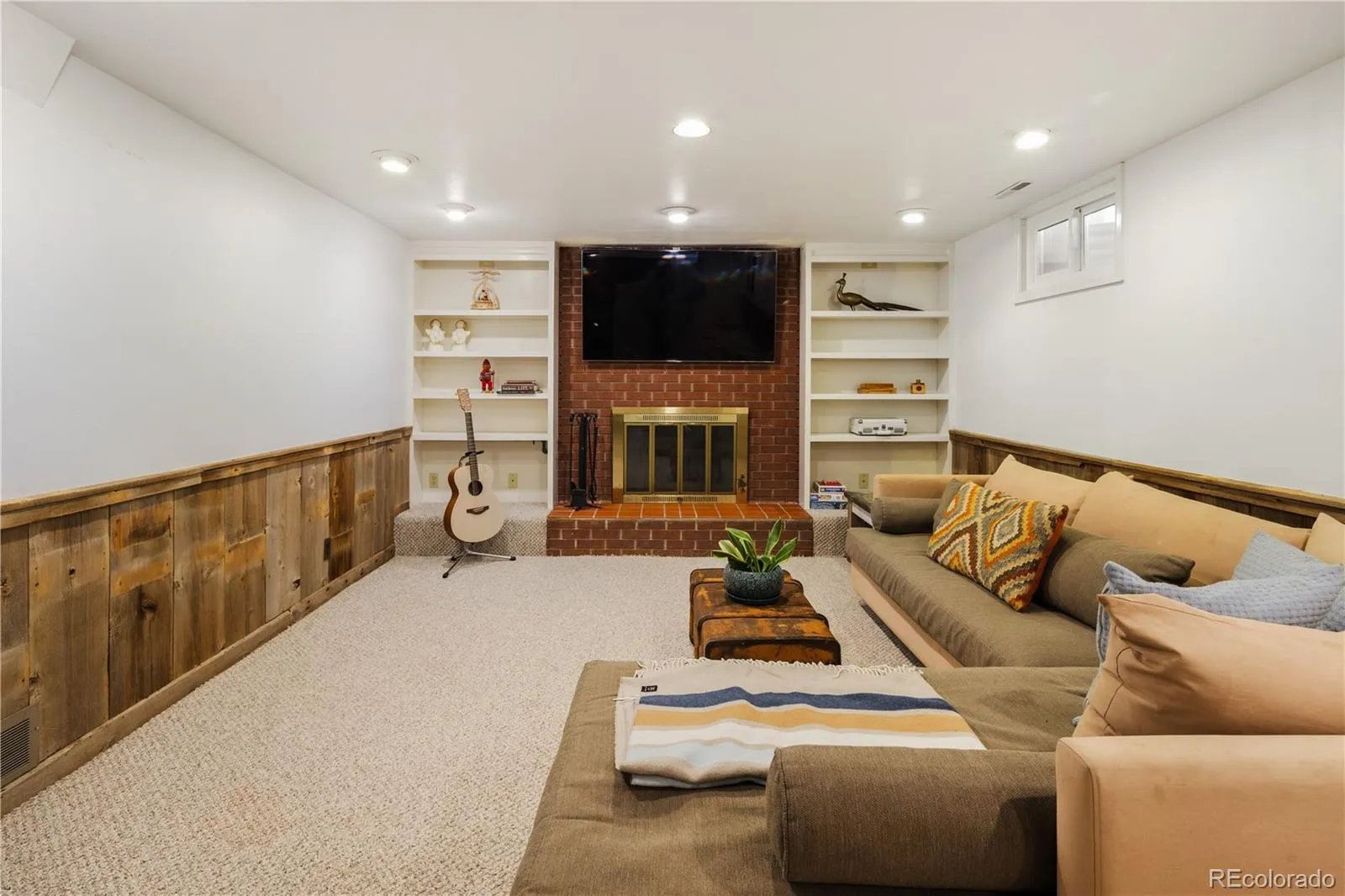 6580 E Colorado Drive Denver CO 80224 MLS #REC9066146 04222026205135 1600 35