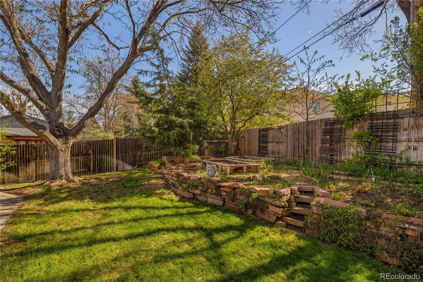 6580 E Colorado Drive Denver CO 80224 MLS #REC9066146 04222026205135 1600 42