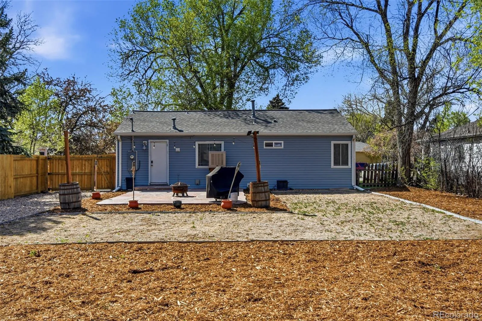 04092026162839 1600 44