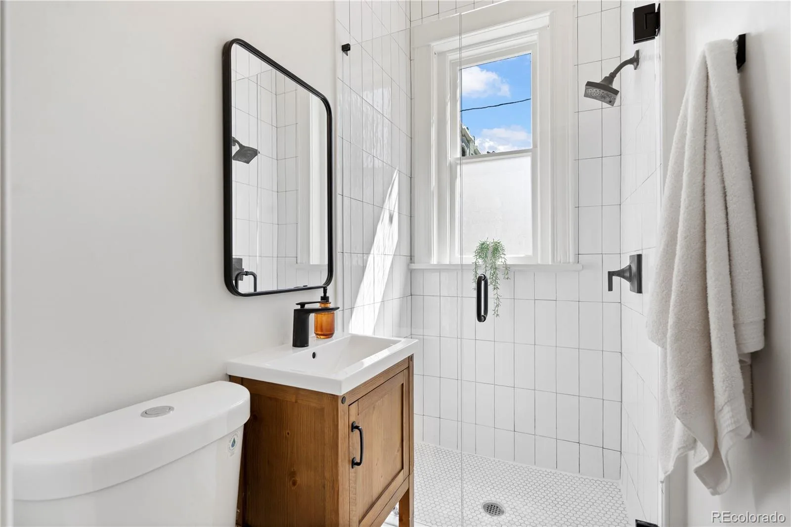 1576 N Emerson Street Denver CO 80218 | MLS #REC9067784 08222026015509 1600 21