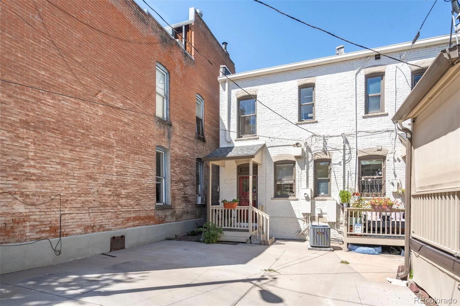 1576 N Emerson Street Denver CO 80218 | MLS #REC9067784 08222026015509 1600 43