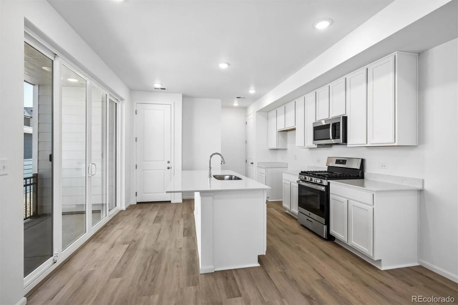 542 Pagosa Street Aurora CO 80017 MLS #REC9068298 05152026201449 1600 6
